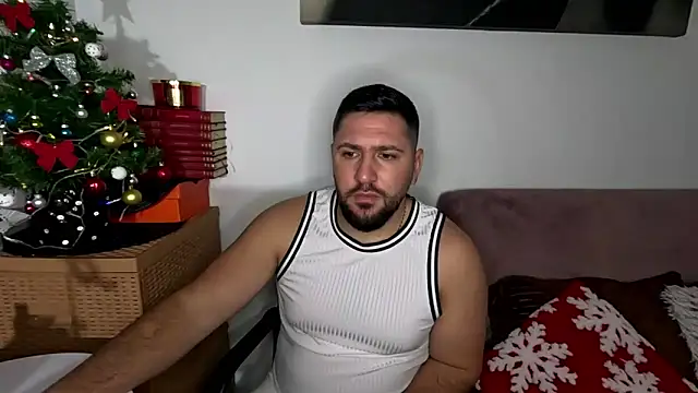 Gold_Alpha_Boy webcam