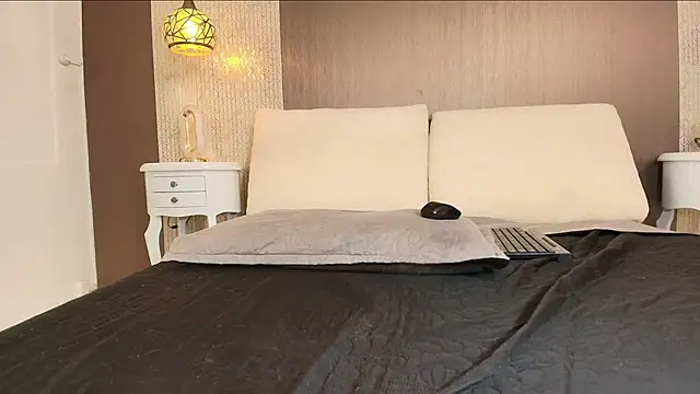 Tiifany_Baker webcam