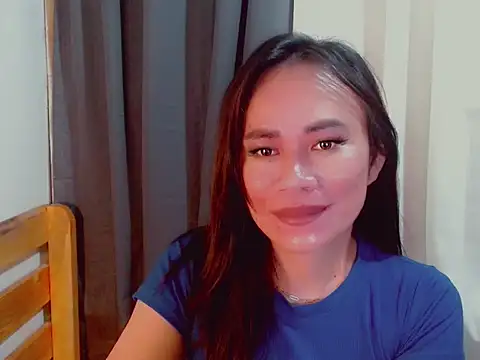 ursweet_yummy webcam