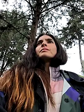 Webcam Model (Sam_Sara)  is live.Free join now!