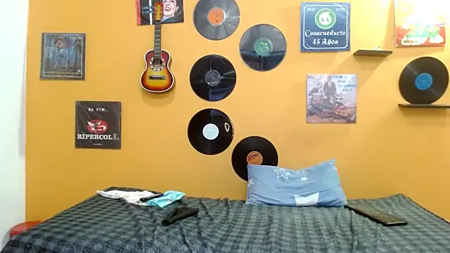 skinnyverus18 webcam