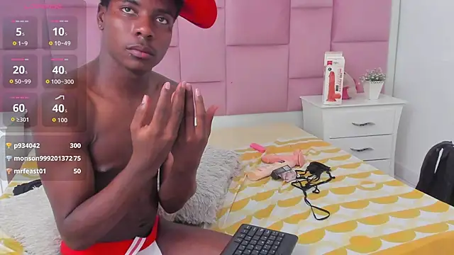 NoahJhonson69 webcam