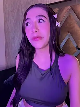 MiaScott_Pink webcam