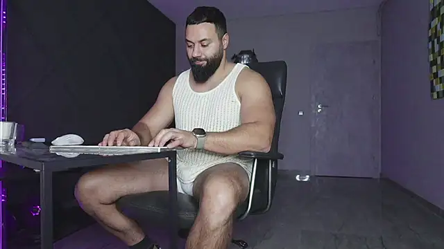 mattmasterss - Mattmasterss's free webcam - UK Sex Cams