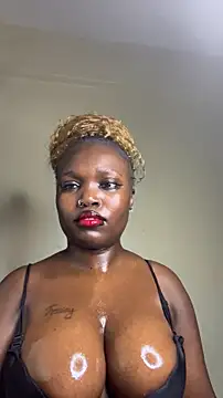 Webcam Model (Mistress__)  is live.Free join now!