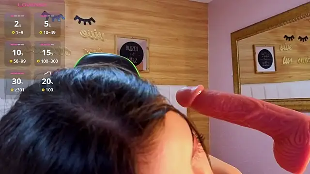 abril_velvet_a_ - Abril_Velvet_a_'s free webcam