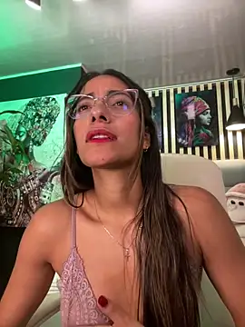 elegant__rouse webcam