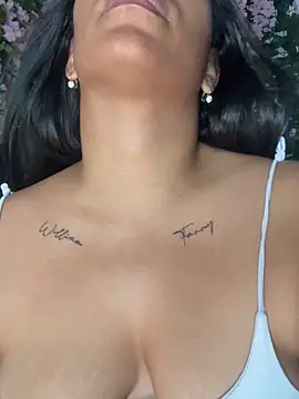 ArielleMillerr- webcam