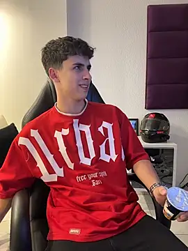 AdrianRinaldi's Colombian male cam and chat room