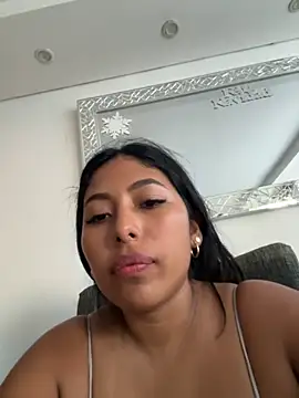 emmyjhonson07 webcam