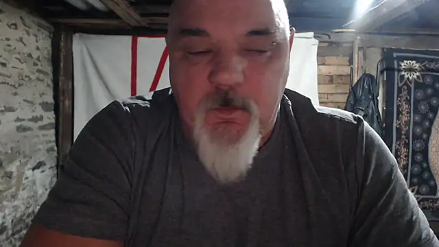 Newfiesausage1972 webcam