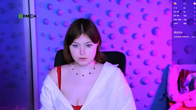 nikole_kitt (F teen) - show bra