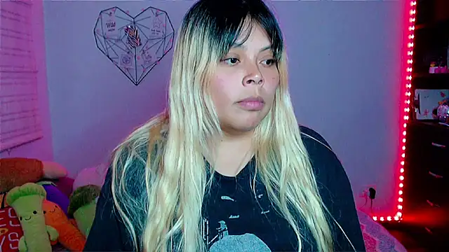 elliemoonx - EllieMoonX's free webcam