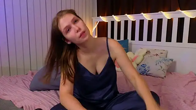 BeatrixCarIeton webcam