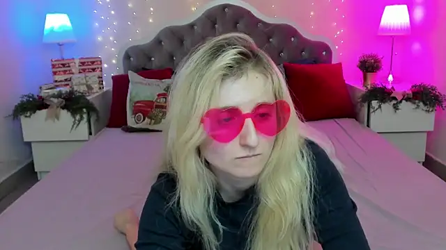 CamillaDreamer webcam