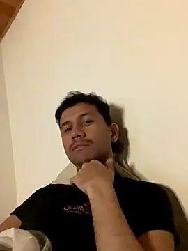 Michaell_Spinelly webcam