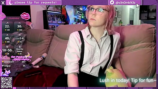 v3n0mb1t3z (G young) - holly gets eaten out!