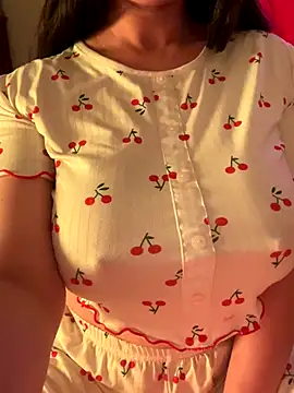 OnlyRima live cam screenshot female on ZGTJNJ – 中文直播、回放与 GIF 精彩瞬间