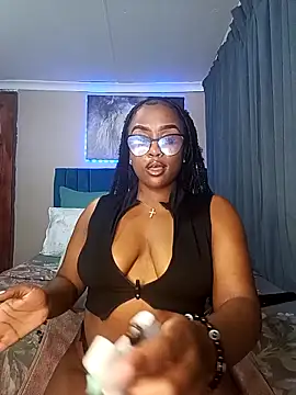 Queen-Chocolate webcam