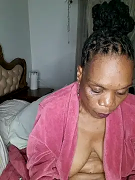 Webcam Model (Hotcougar)  is live.Free join now!