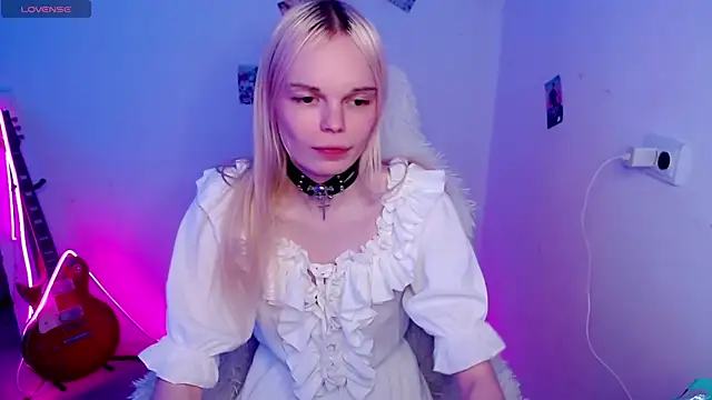 Emily_Nyaffee webcam