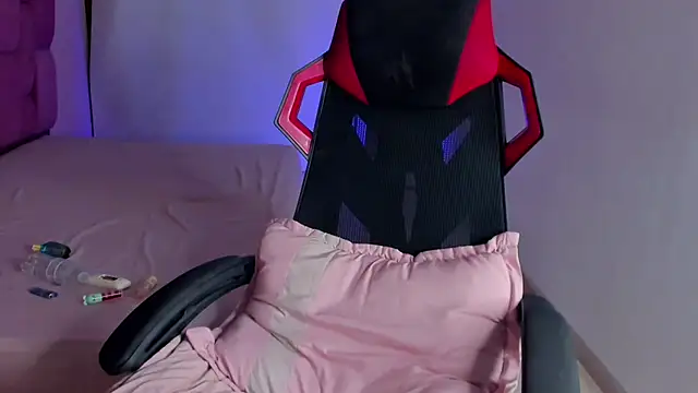 CHANELL_11INCHES webcam