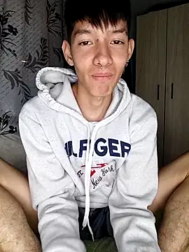 heyy_noah11 (M twink) - Deep throap 🤤