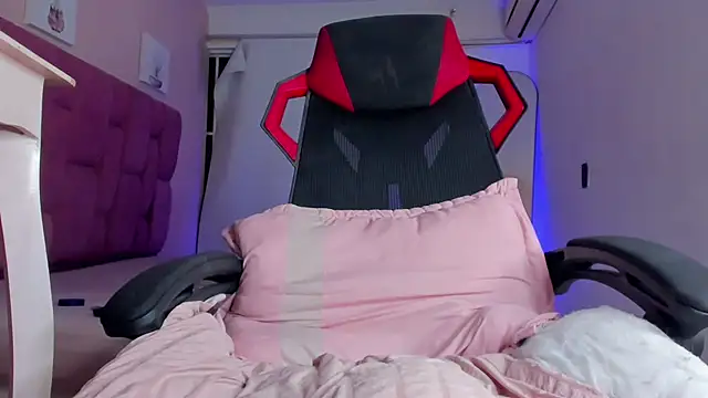 CHANELL_11INCHES webcam