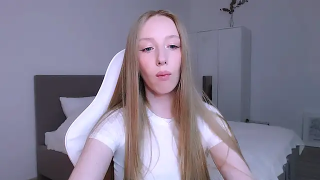 Luna_insniity webcam