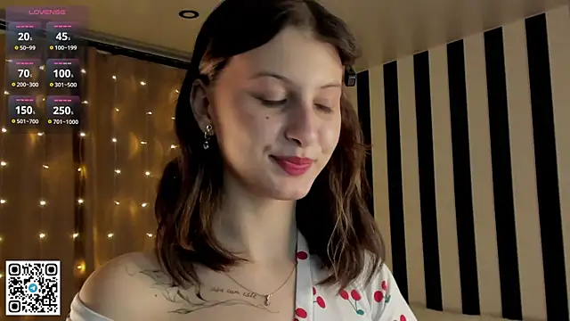 lorinamaffitt - LorinaMaffitt's free webcam