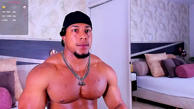 Travis_lenox_ webcam