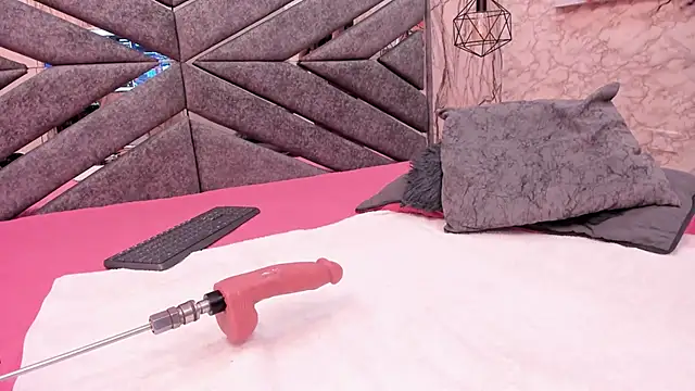 SASHA_BROWNIE__ webcam