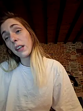 Webcam Model (Miss_North) is live