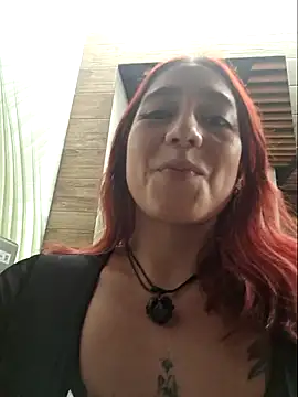 Eveeelyn25 webcam
