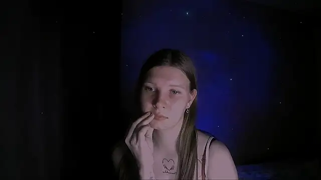 nelli_lux_ - Nelli_lux_'s free webcam - UK Sex Cams