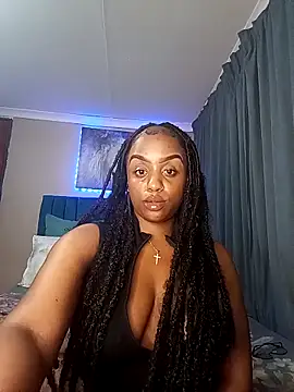 queen-chocolate - Queen-Chocolate's free webcam