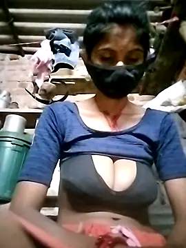 Webcam Model (Joshi_Love143) is live