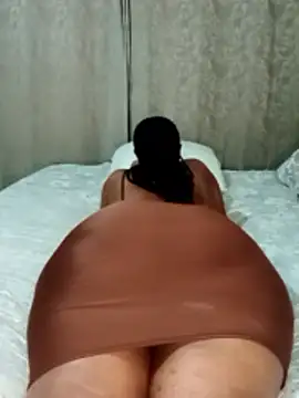 Luciouslips00 webcam