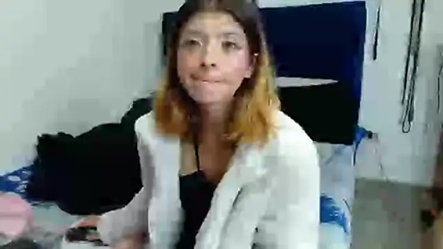 KratosAfroditacs webcam