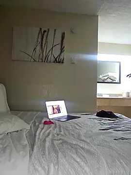 oliviaprettypussy webcam