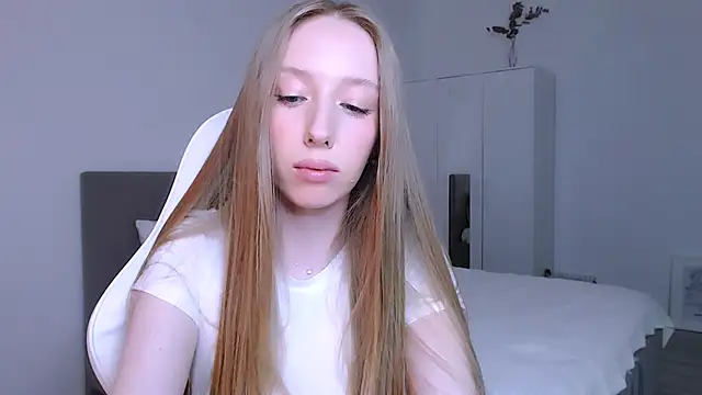 Luna_insniity webcam