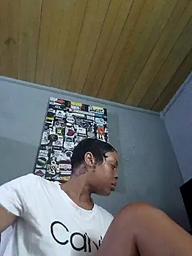 Liaprettygirl webcam