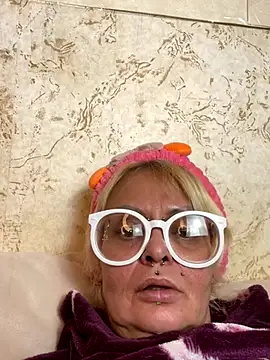 Gardener_of_Illusions webcam