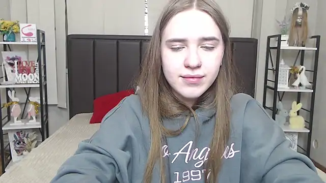 laurahlot - LauraHlot's free webcam - UK Sex Cams