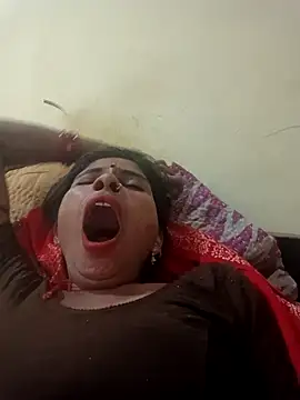 Veshali_Love143 webcam