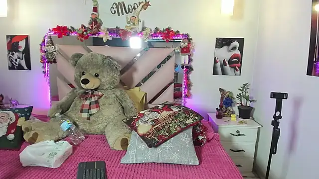 karly_moon (F milf) - fuck my pretty face