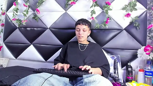 Megan_Thompson_ webcam