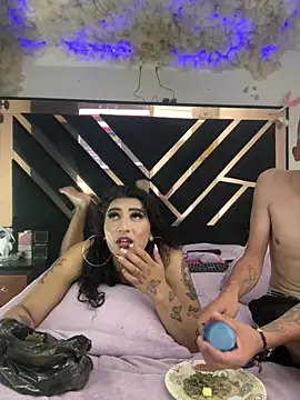 BriannaTS_and_David webcam