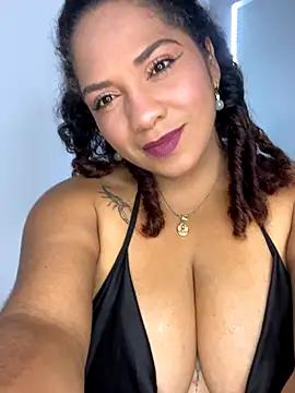 Webcam Model (_Lissa_01) is live