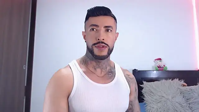 andrea_de_lucaa webcam